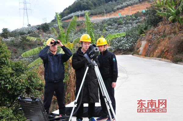 國網(wǎng)莆田供電公司:采用激光技術排除線路隱患 保障春節(jié)供電穩(wěn)定 國網(wǎng)莆田供電公司:采用激光技術排除線路隱患 保障春節(jié)供電穩(wěn)定