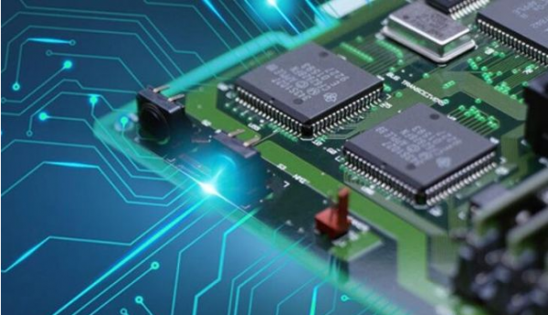 激光打標機在PCB電路板上的應用和優(yōu)勢