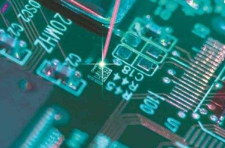 激光打標機在PCB電路板上的應用和優(yōu)勢
