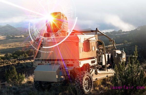 資料圖片：可搭載在輕型突擊車上的美軍“高能激光武器系統(tǒng)”。（美國雷神公司官網(wǎng)）