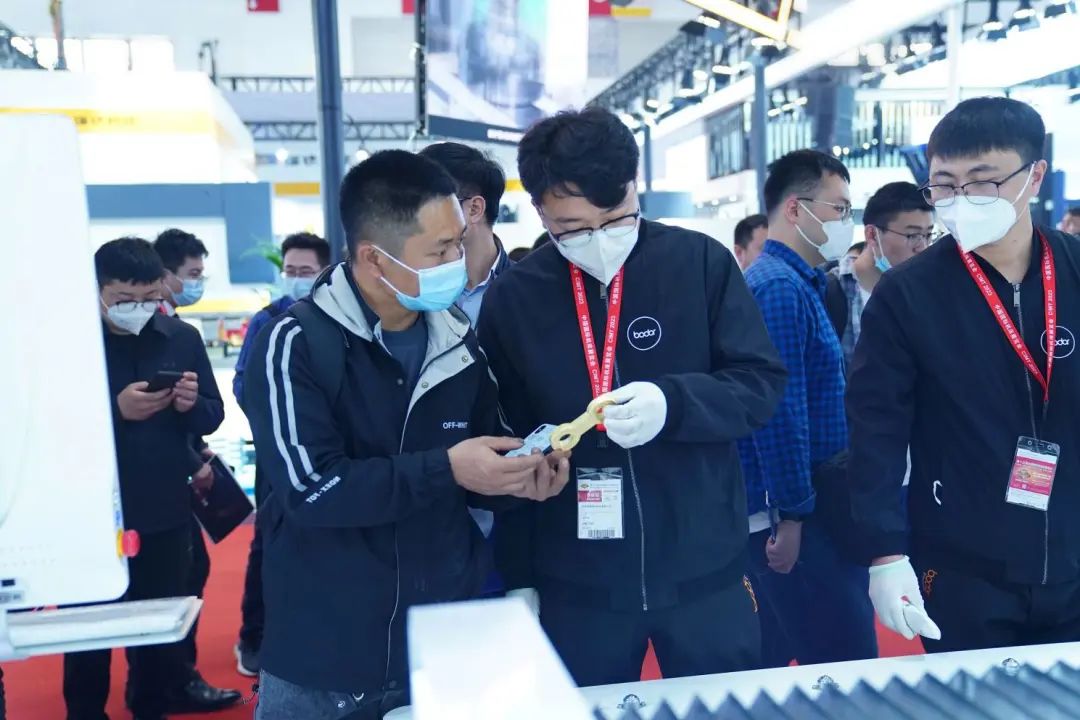 行業(yè)新品類實(shí)力見證！邦德激光掃描切光耀CIMT2023