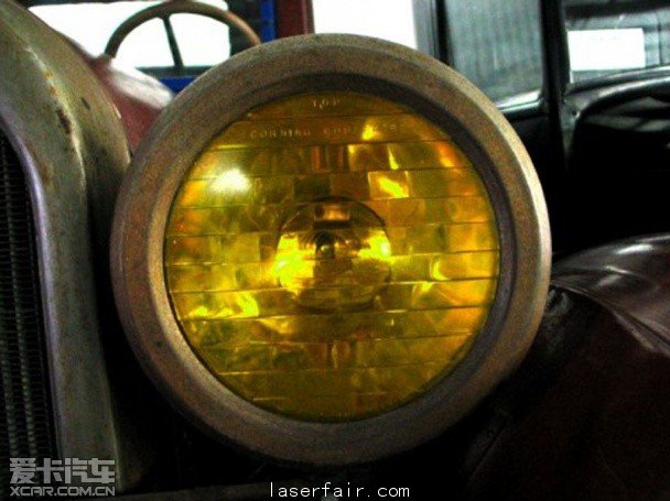 從乙炔到激光 愛(ài)卡縱覽車(chē)燈的發(fā)展歷程