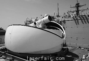 安裝在“杜威”號(hào)導(dǎo)彈驅(qū)逐艦上的激光武器系統(tǒng)。