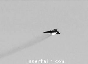 美軍激光武器擊毀無人機