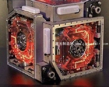 激光陀螺以其獨(dú)特的優(yōu)點(diǎn)在軍事、民用和科研等領(lǐng)域具有廣泛的應(yīng)用。