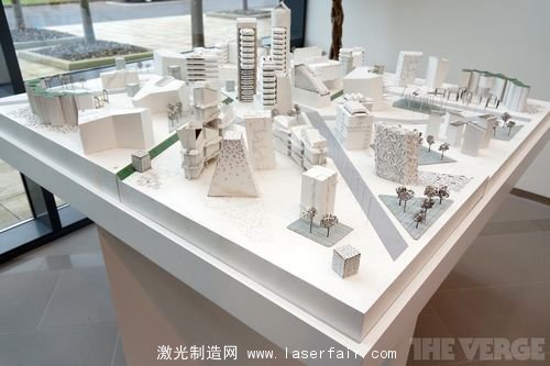 一探Vertu總部究竟：最奢侈的手機是怎么造出來的？